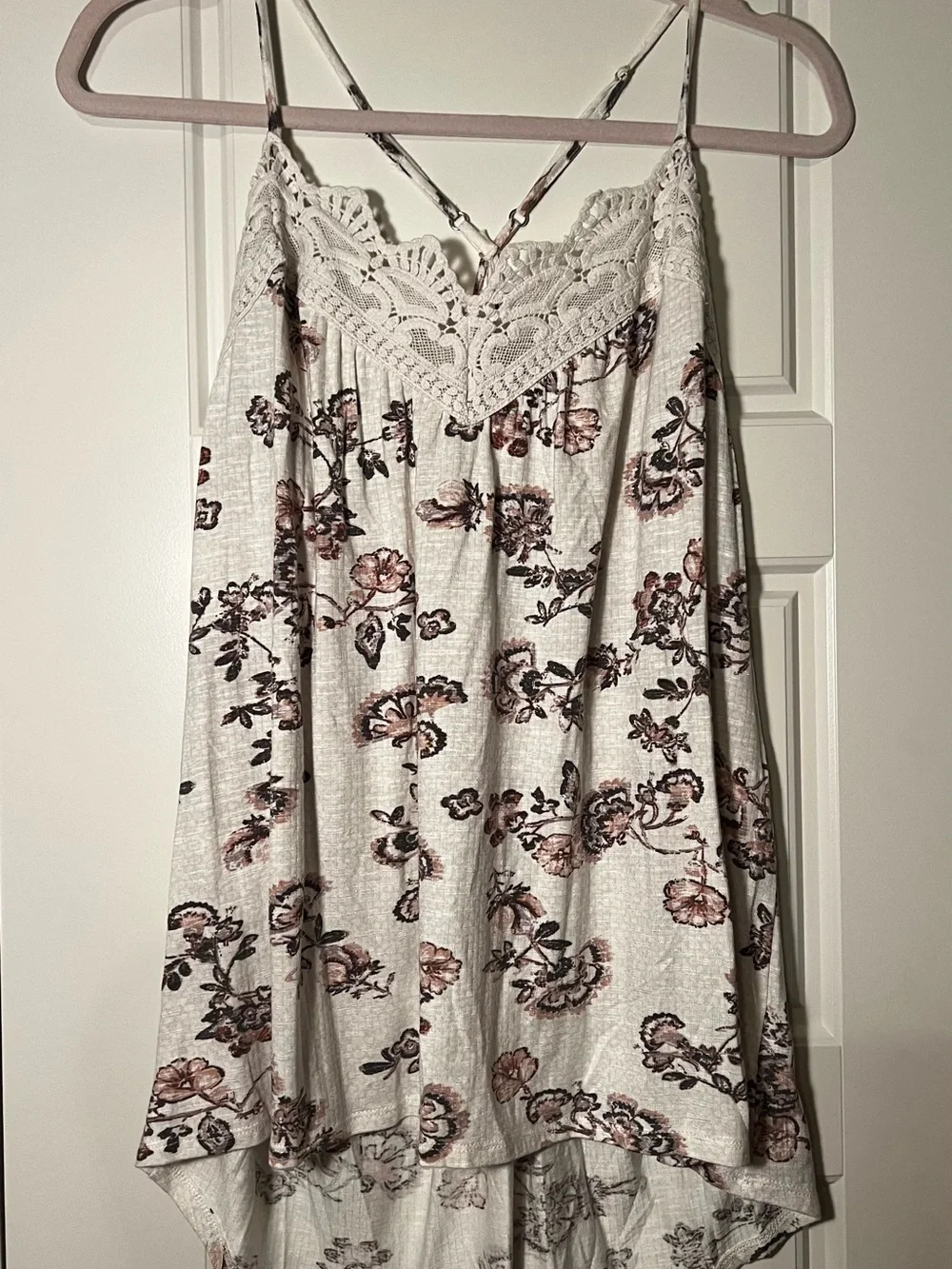 NEW Maurices Women’s Boho Bohemian Floral Lace Crochet-Trim Cami swing top large